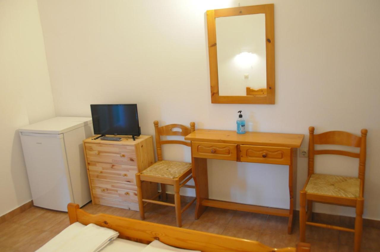 Chalikias Rooms Asprogerakata 外观 照片