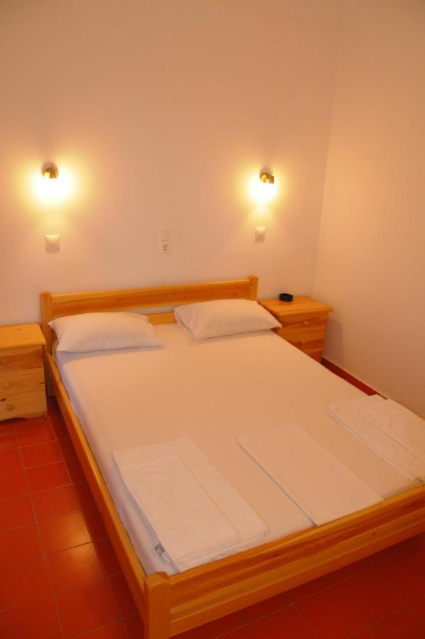 Chalikias Rooms Asprogerakata 外观 照片
