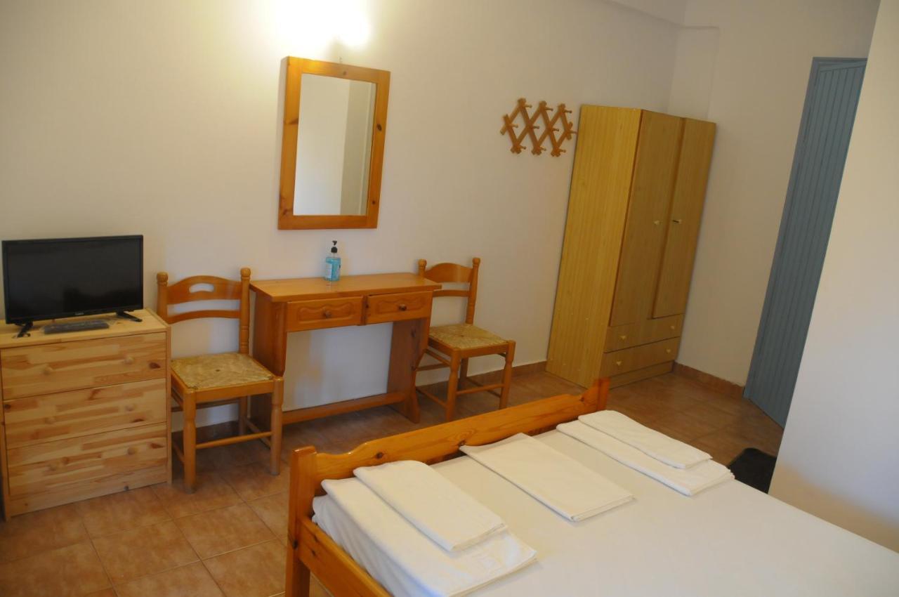 Chalikias Rooms Asprogerakata 外观 照片
